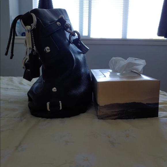 Black Leather Coach double strapped bag - Picture 7 of 12